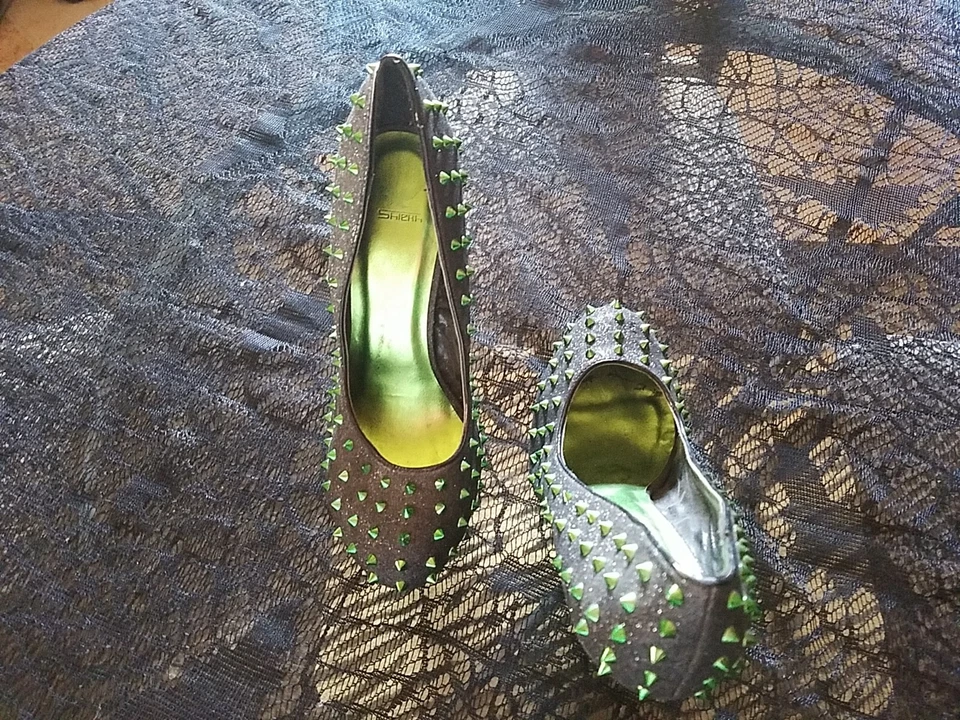 Tacones de plataforma Shiekh Green Spike Foto 3 de 4