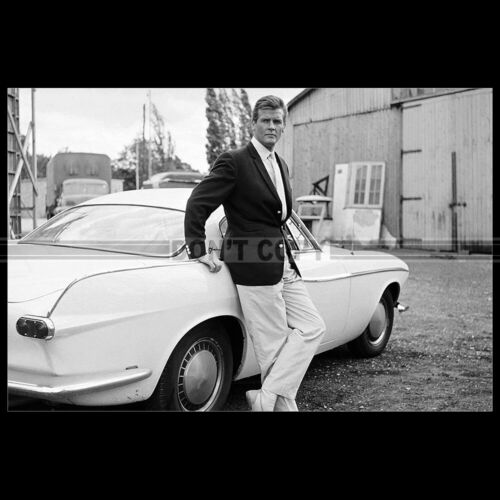Photo A.013039 VOLVO P 1800 S & ROGER MOORE (THE SAINT) 1962 TV-SERIES - Photo 1/1
