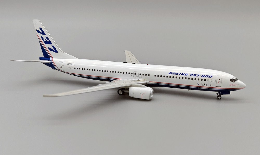 Inflight 1:200 ハウスカラー B737-700 N737X INFLIGHT 1:200