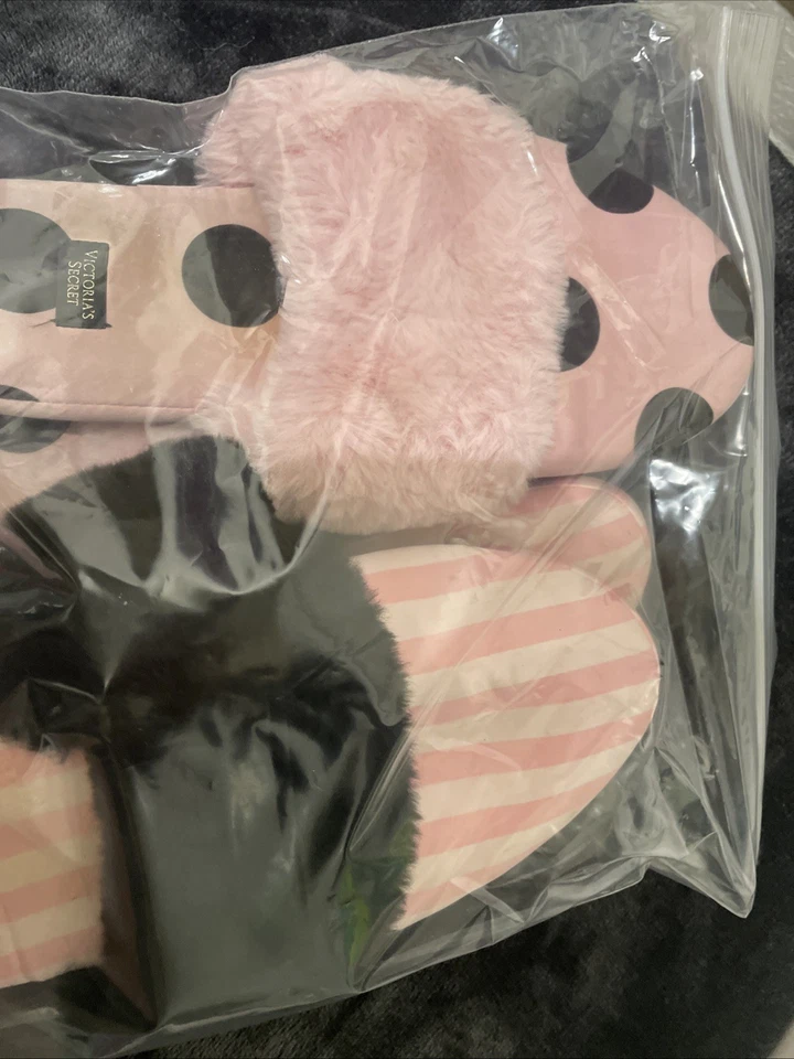 Dois pares de sapatos femininos Victoria's Secret - Imagem 3 de 4