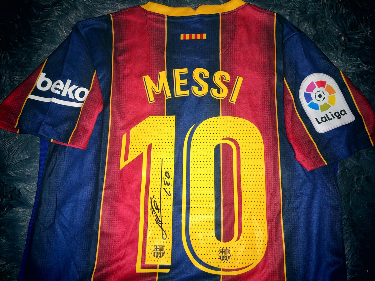 Lionel Messi PRINTED Signature Barcelona 20/21 Home Final Jersey