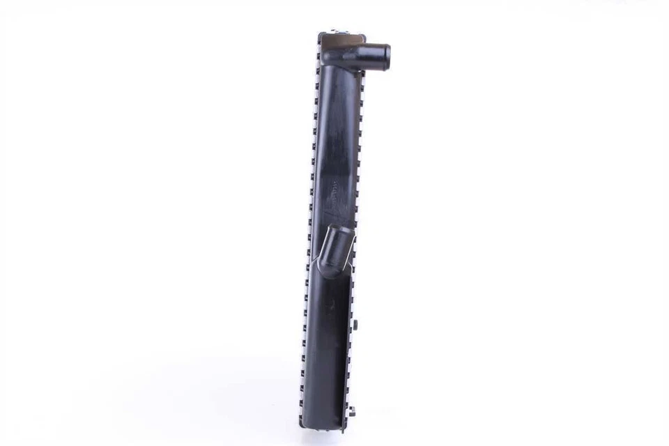 Радиатор-2.6, ГАЗ, код двигателя: 103.942, натуральный Nissens подходит 1987 Mercedes 190E - Изображение 4 из 4