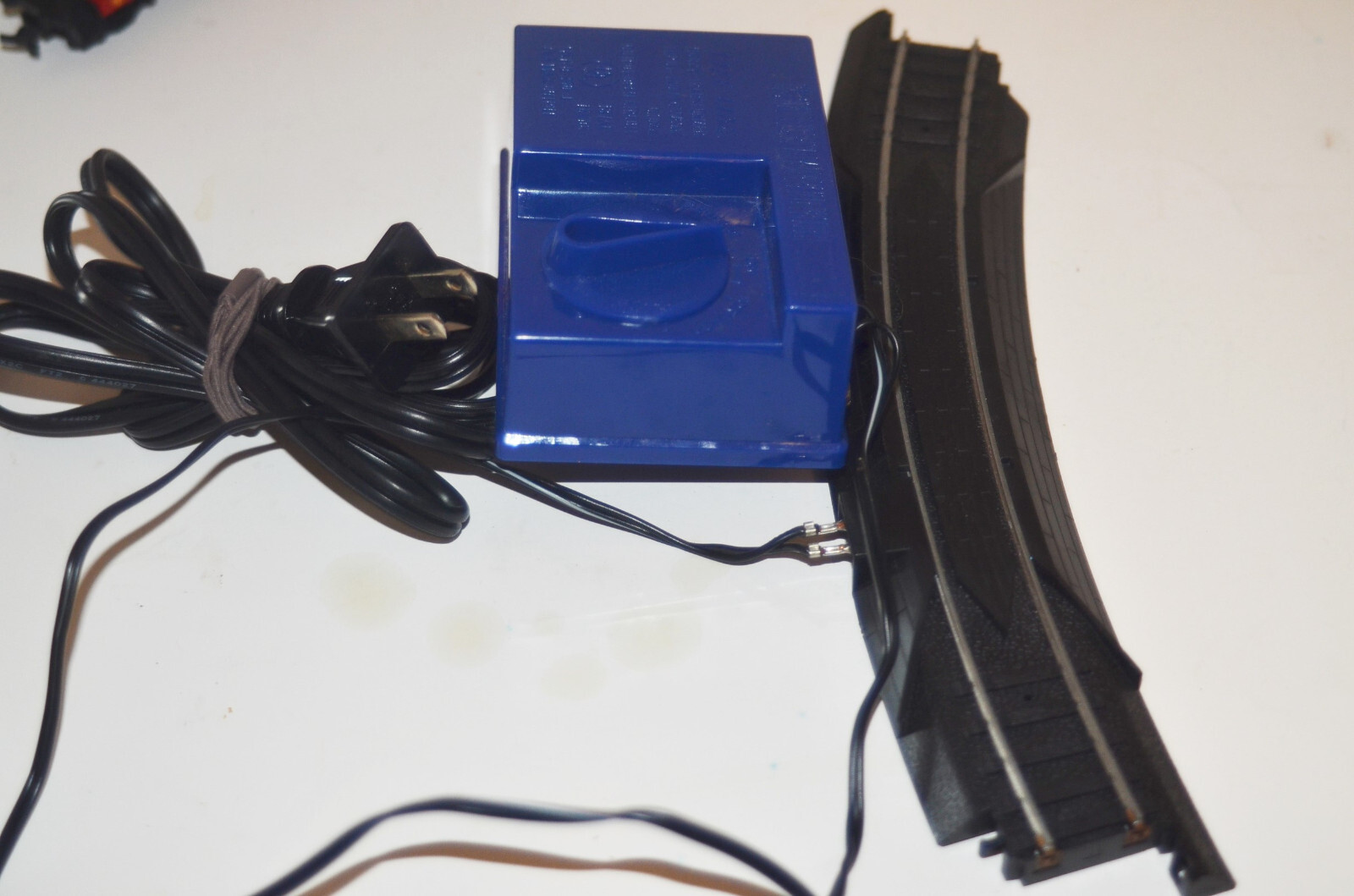 Life Like Diesel Blaster HO Train W/Acceseries & Extra Track Togonyigba