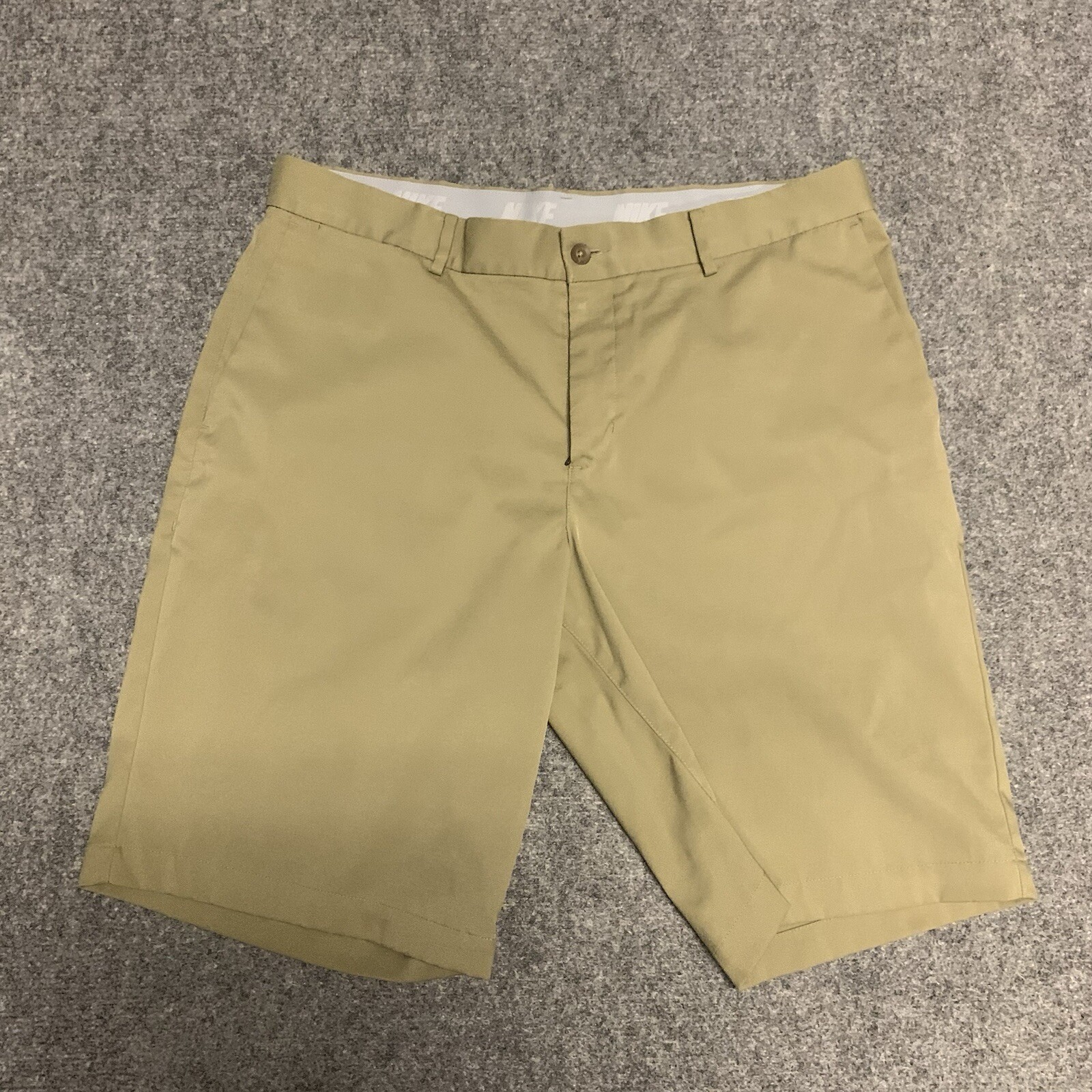 Nike Men's Standard Fit Size 34 Golf Chino Shorts Dri-fit