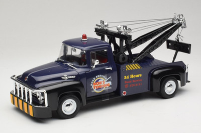 19834-W Ford F-100 Tow Truck Bob's Towing Welly 1/18