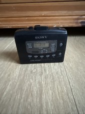 Sony WM-fx401 Works Kinda Comes with New Belt READ DESCRIPTION