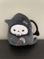 Squishmallows - 3.5” Otto The Grim Reaper Clip - BNWT
