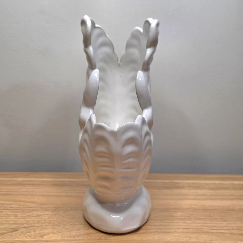 Vintage Miltonvale Kansas Potteries White Ceramic Scalloped Planter Vase 603 - Image 2 of 4