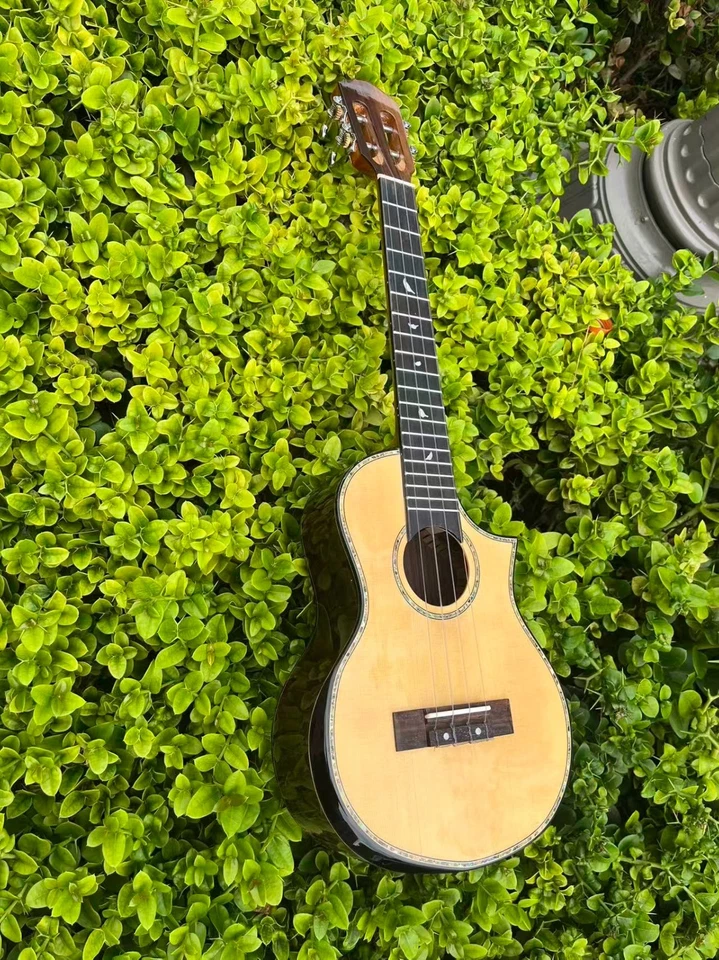 High End Top Solid 26'' Tenor Ukulele Top Solid Spruce and Back Rosewood Ukelele - Image 4 of 4