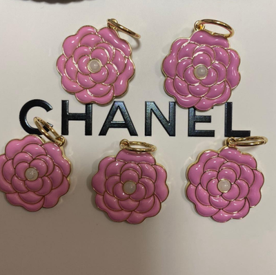 5pcs CHANEL 2026 Mother's Day Camellia Charm Pink + 2 Official
