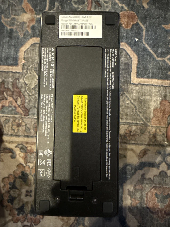 Xfinity Arris TG1682G Dual-Band WiFi Telephone Cable Modem With Power Cord - Image 4 of 4