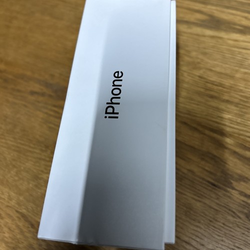 Apple iPhone 7 Box Only; Good Condition - Zdjęcie 2 z 10
