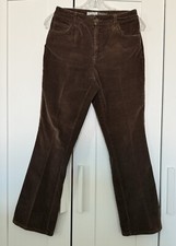 St. John  s Bay Women  s Brown Stretch Boot Cut Corduroy Pants Size 4 Petite