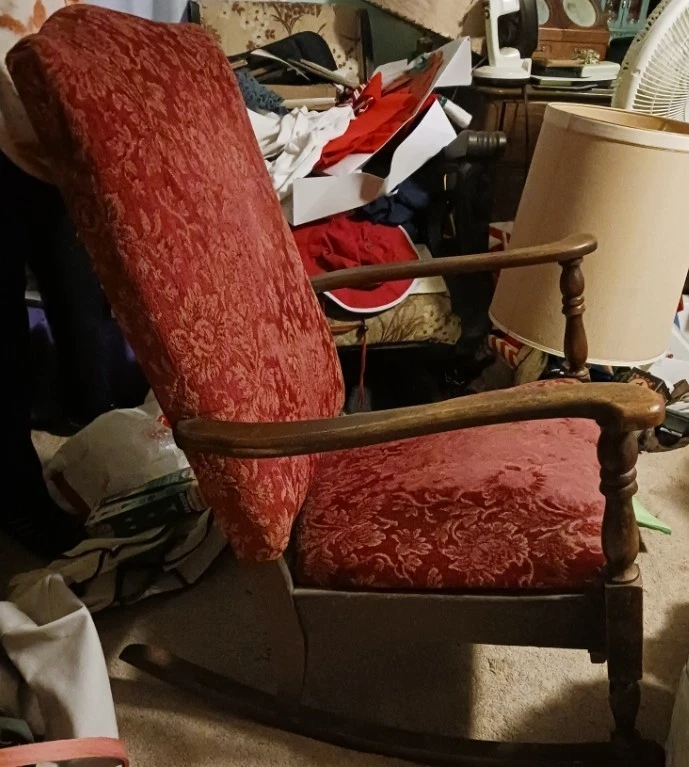 Antique Rocking Chair, Very Good Condition, Upholstered, W/Wood Trim, Elegant! - Image 4 of 4
