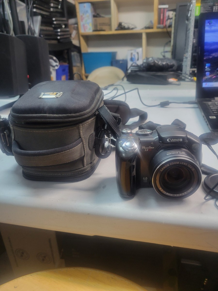 Canon PowerShot S3 IS 6.0MP Digital Camera - Black with bag