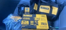 DEWALT 20V Atomic 1/2 Compact Impact Wrench Kit & 5Ah Battery & Charger & Bag