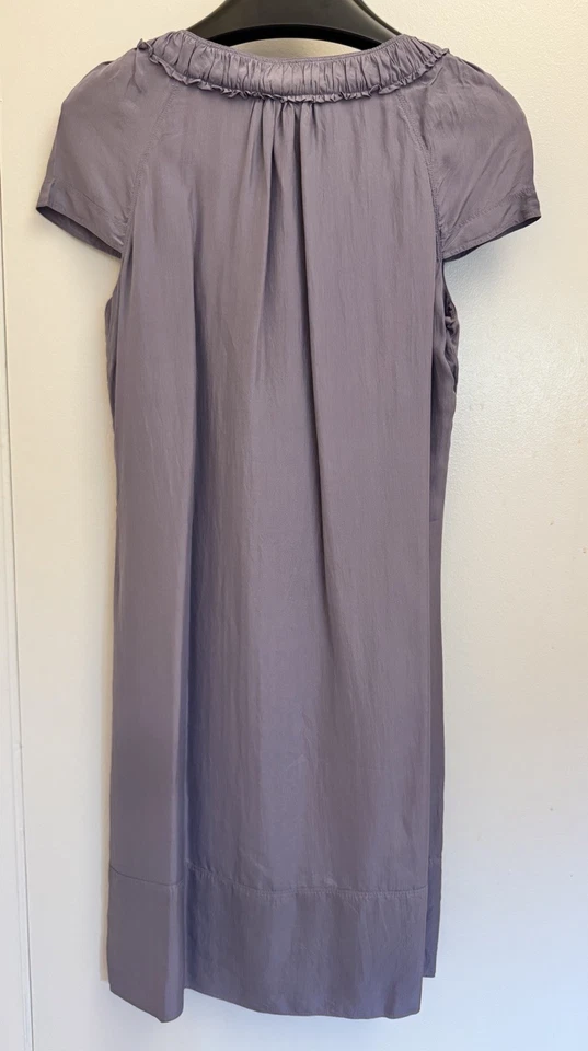Vestido Burberry Pura Seda Lavanda Manga Gorra Talla 6 (doble forrado) Foto 2 de 4