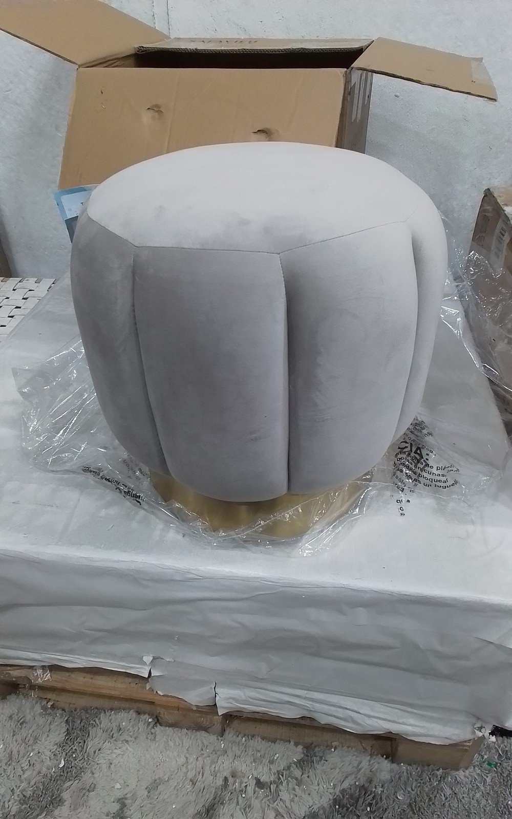 Safavieh MAXINE CHANNEL TUFTED OTTTOMAN, Reduced Price 2172764676 SFV4707G