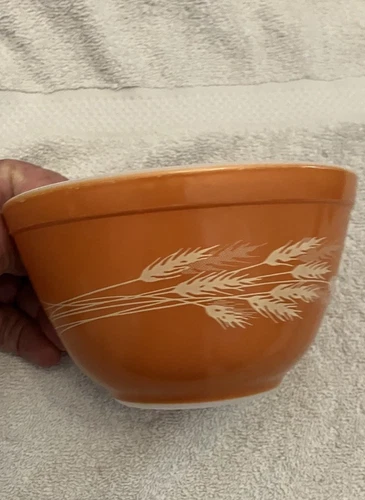 Vintage 6 In Pyrex Bowl. Brown With Wheat Pattern 401