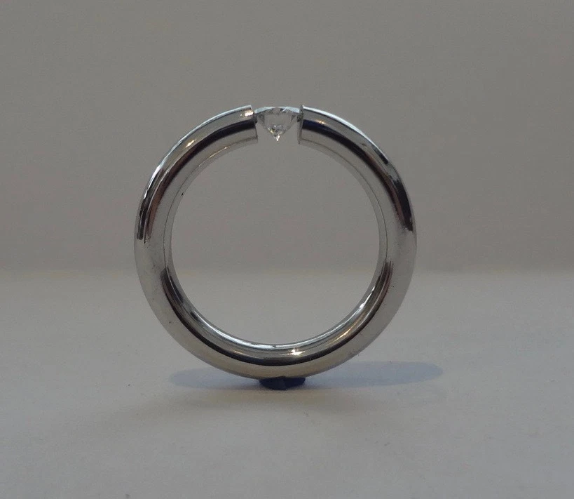 Eleganter 950er Platinspannring BRILLANT 0,21 Carat, Ringgrößen 53,54 - Bild 2 von 3