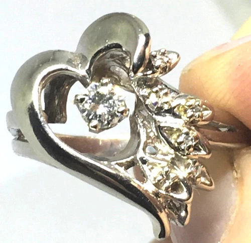 DIAMOND ENGAGEMENT DINNER  CocKtail HEART RING ,14K WHITE GOLD