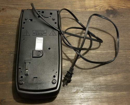 Vintage 1990's Kinyo VHS Tape Rewinder Model 561657 - Picture 2 of 4