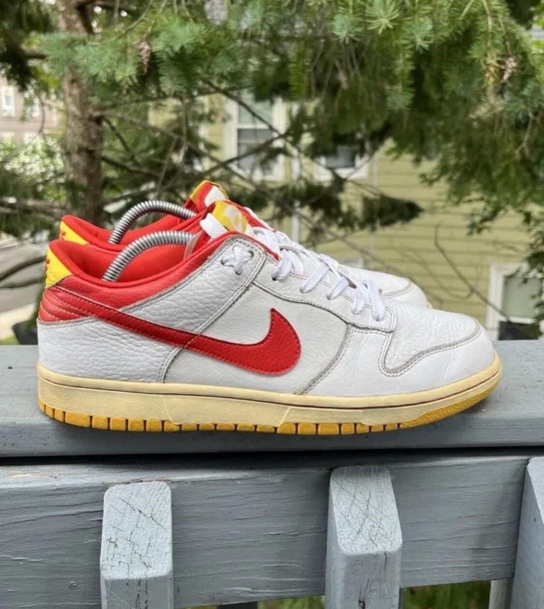 Nike Dunk Low 赤/黄 スニーカー NIKE - 【新品未使用】NIKE DUNK LOW RETRO 赤 黄 29cmの通販 by