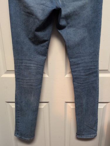Amazon Essentials  Blue. Womens  Jeans  Size    29x34  Skinny  Moulant - Picture 4 of 9