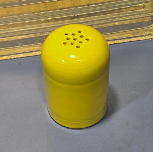 Fiesta  Cheese Shaker in Lemongrass