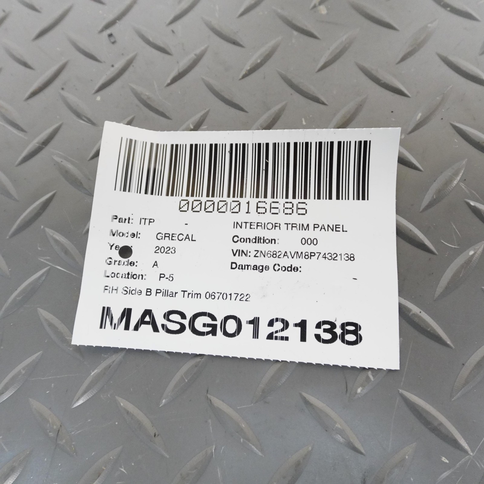Maserati Grecale Folgore 2023-2026 Right Pillar trim P/N 06701722440