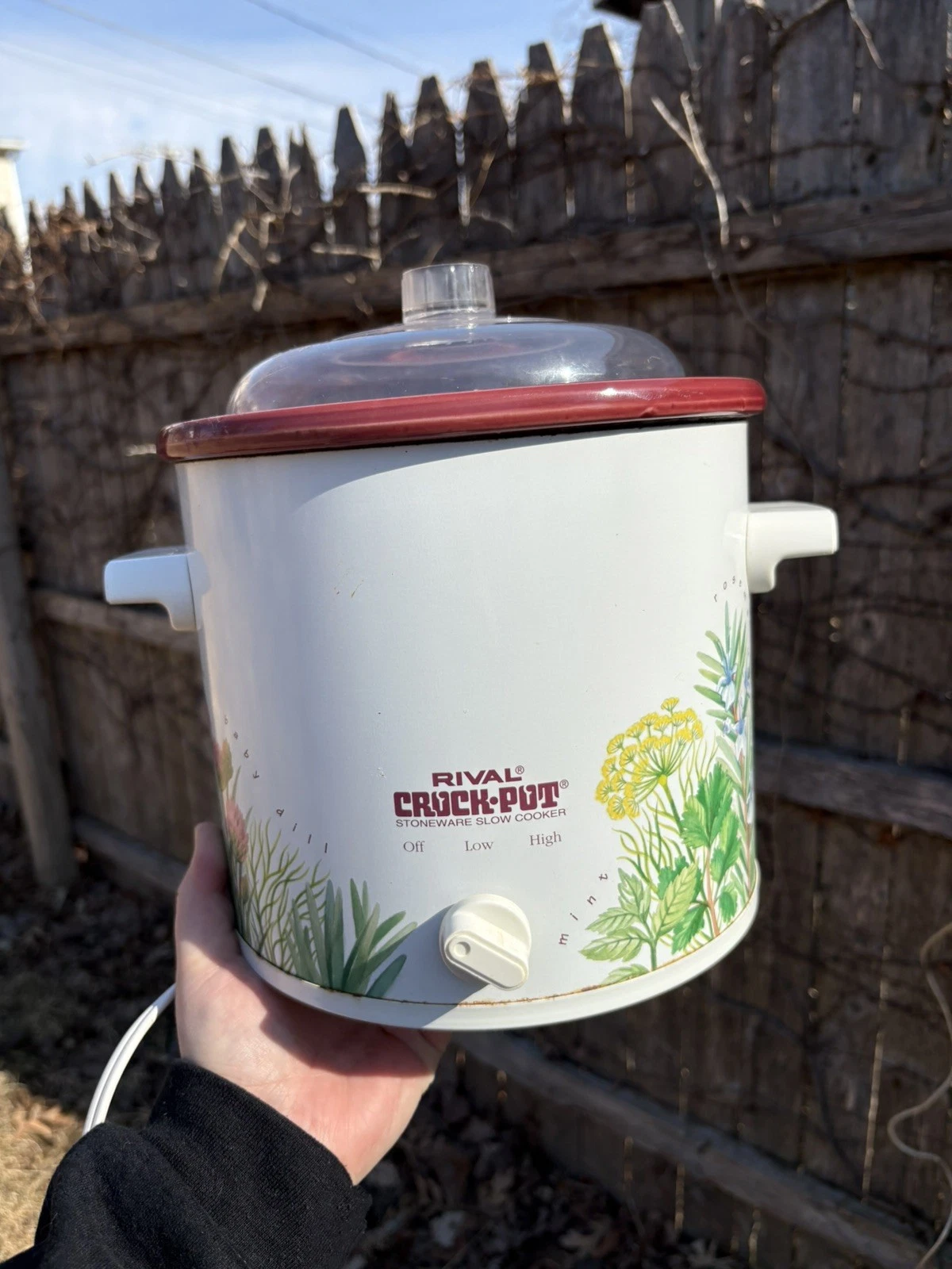 Rival Crock Pot Model 3150 3.5 Quart Herbs Design Red White Vintage Slow Cooker