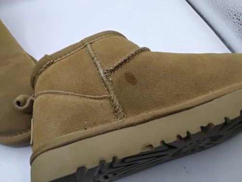 UGG Leather Womens Size 6 Size 37 Classic Ultra Mini Boot - Picture 3 of 8