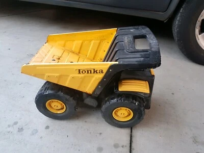 outdoor tonka trucks