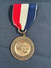 1862-1962 CENTURY of PHYSICAL FITNESS AMOS STAGG Sports Medallion Ribbon