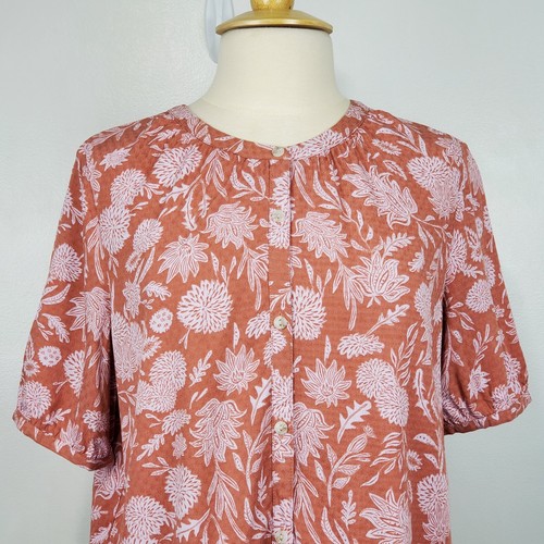 Universal Thread Button Front Leaf Floral Pattern Top Blouse NEW NWT Size M - Picture 2 of 14