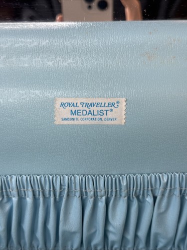 Samsonite Train Case Vintage Luggage Blue Tray and mirror, no keys, 60s/70s - Picture 9 of 14