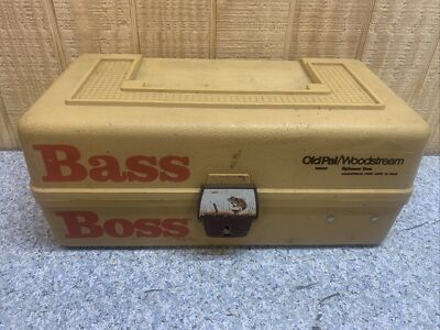 Old Woodstream 6200 Bass Boss Fishing Tackle Spinner Bait Box