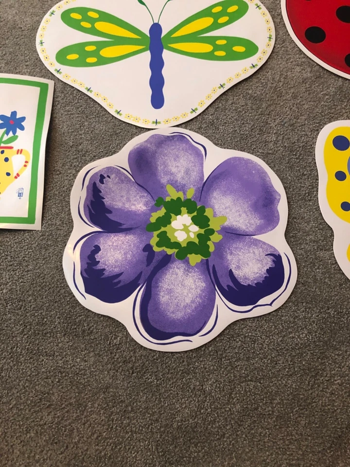 Set of 5 Vinyl Foam Backed Place Mats! Butterfly, dragon fly ladybug flowers new - Image 4 of 4