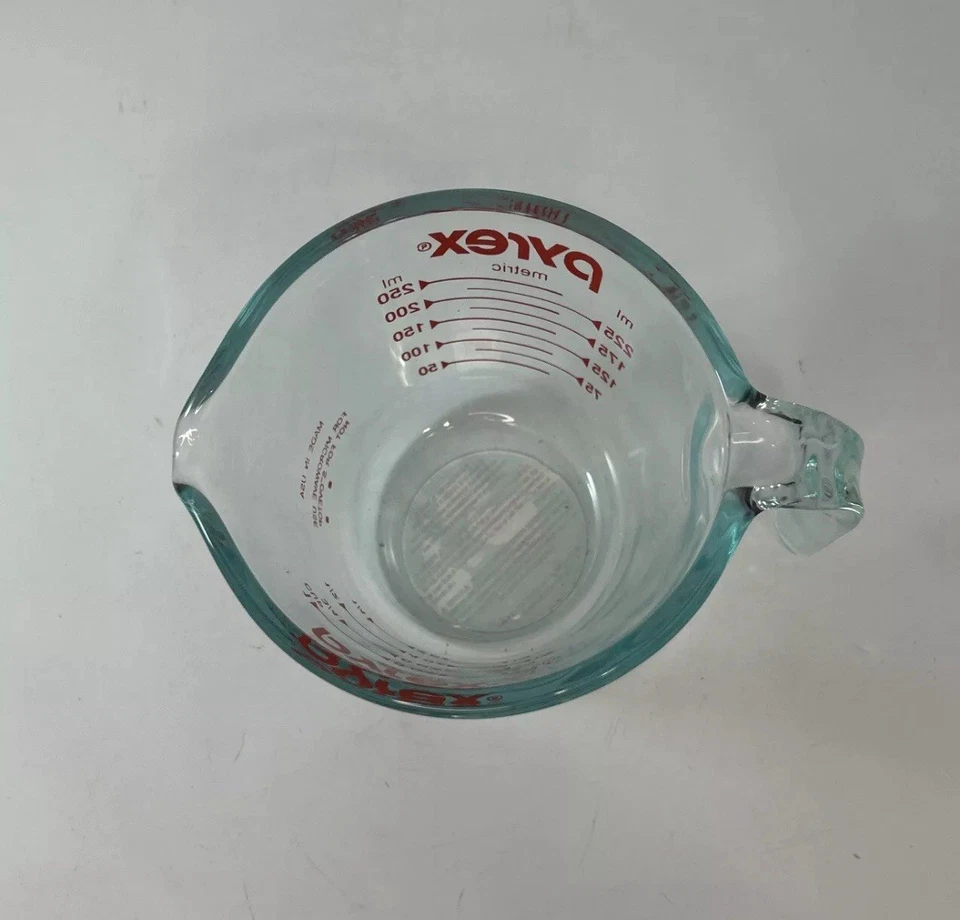 Taza medidora Pyrex Prepware 1 taza, gráficos rojos, transparente Foto 4 de 4
