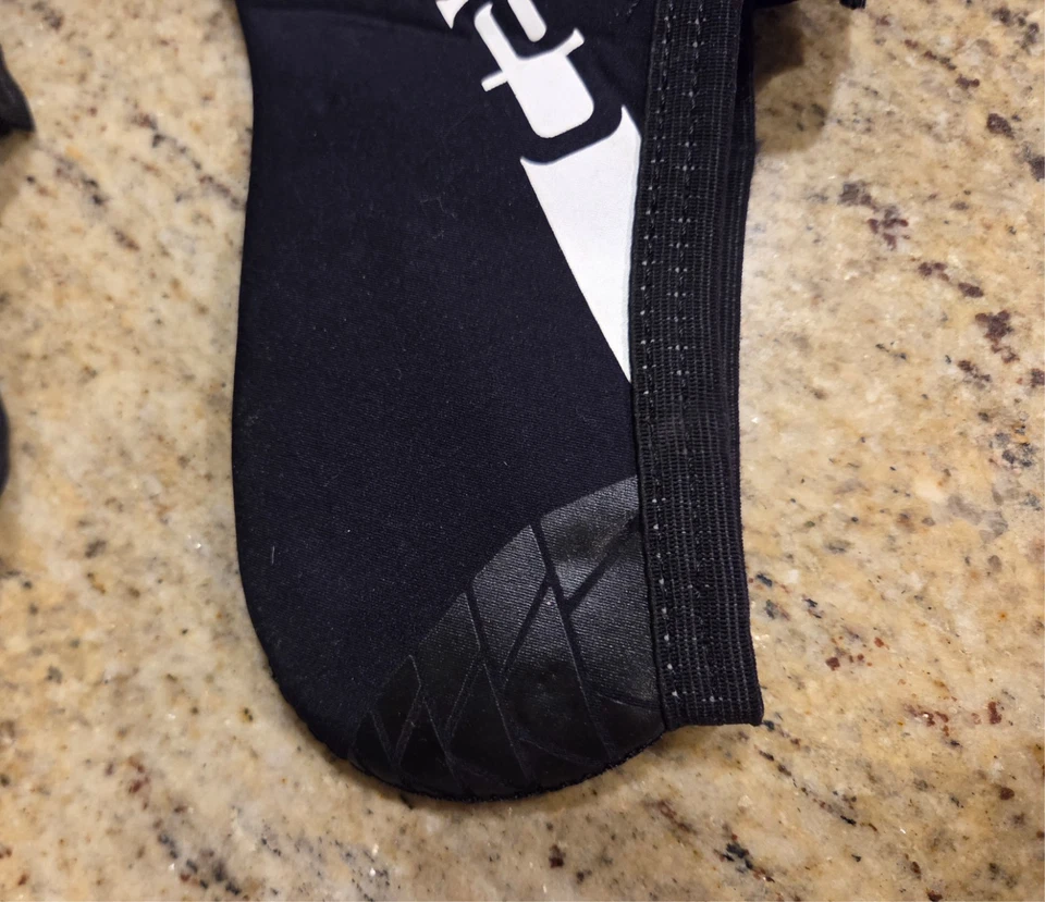 Fundas para zapatos de ciclismo Castelli negras talla L/XL cremallera suela trasera correa Euro 40-44 Foto 2 de 4