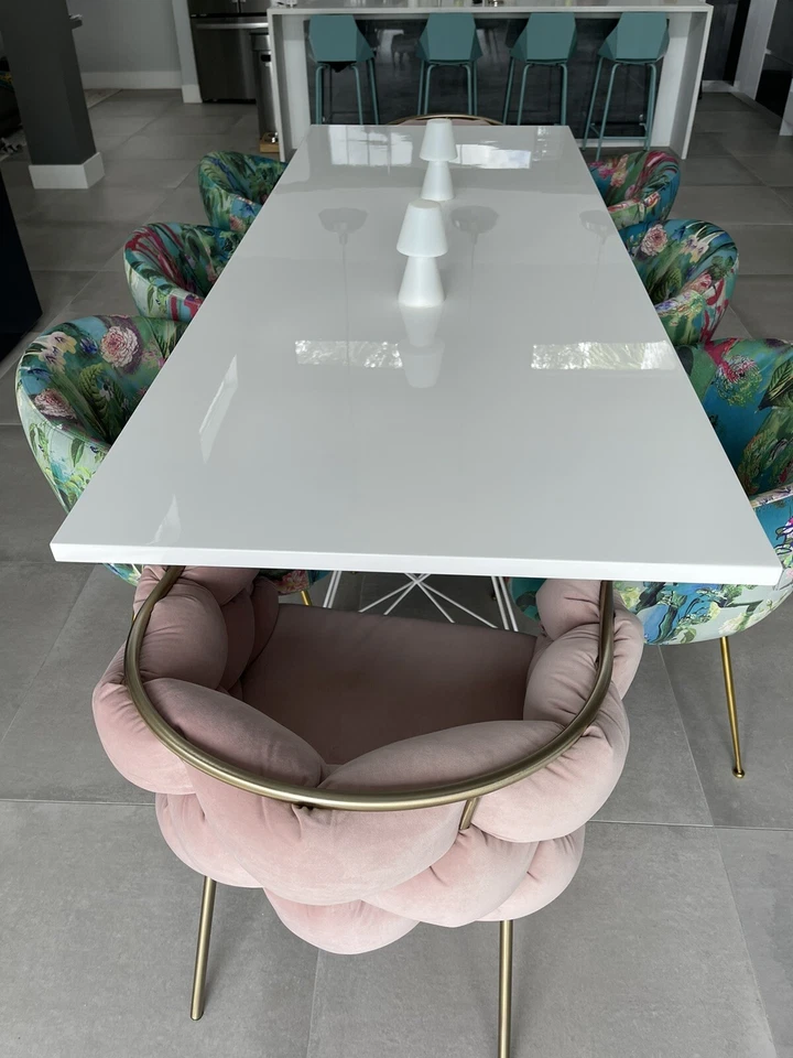 Mesa de comedor MODLOFT Curzon (nueva en caja - $2600-2800 al por menor) Foto 3 de 4