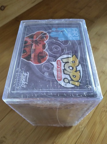 Funko Pop Art Series Disney Firefighter Mickey Mouse #19 - Walmart Exclusive - Bild 3 von 5