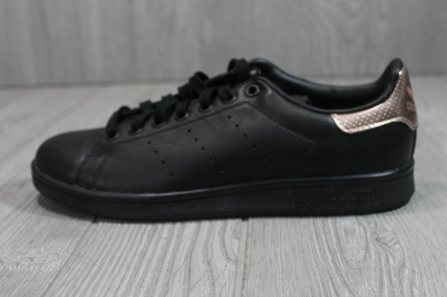 stan smith black womens