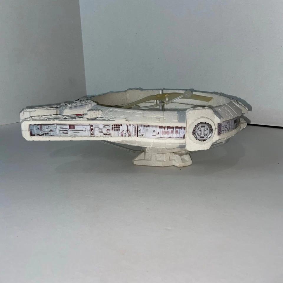2009 Star Wars Speed Stars Controle Remoto Millennium Falcon APENAS Hasbro Brinquedo de Controle Remoto - Imagem 4 de 4