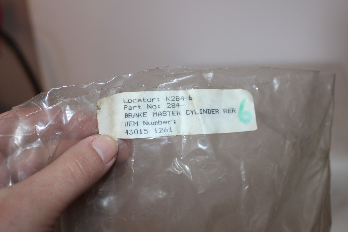 1984-1986 KAWASAKI ZX900 NINJAREAR BRAKE MASTER CYLINDER