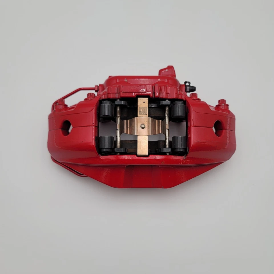 Pinza de freno delantera derecha bmw 330i g20 2024 8844348 roja Foto 3 de 4