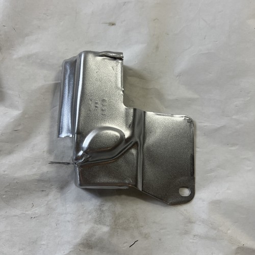 Genuine OEM GM Chevrolet Express Savana Starter Heat Shield 2014-2024 12633476 - Picture 2 of 4