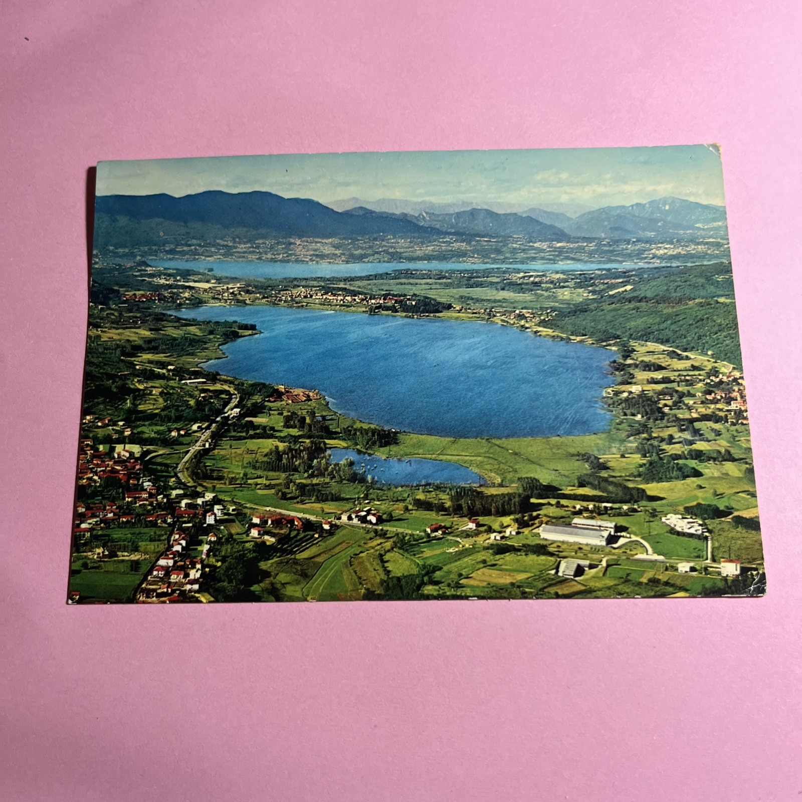 CARTOLINA A COLORI COLLEZIONE - VEDUTA PANORAMICA LAGHI DI COMABBIO E VARESE