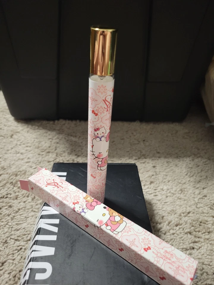 Hello Kitty Eau De Parfum - Sanrio - SYP-PF26 NUEVO EN CAJA Foto 3 de 3