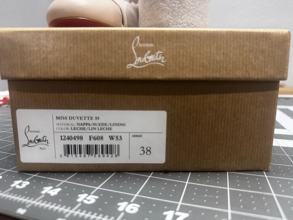 Christian Louboutin MISS DUVETTE 55 Recorte Bloque Tacones Zapatos Zapatos Leche $945 Foto 2 de 4